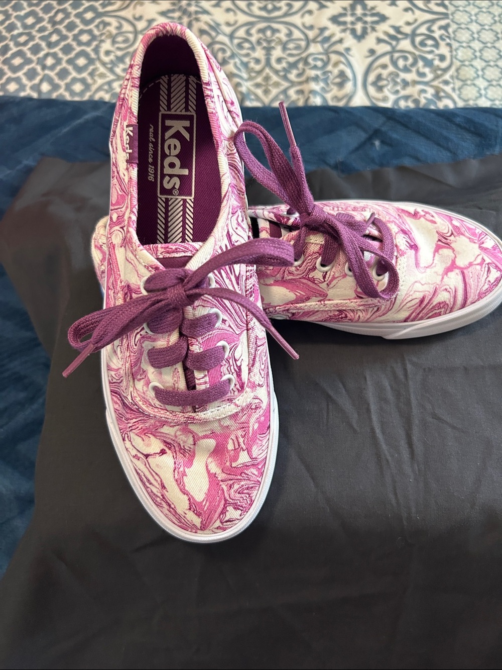 Keds Women's Purple & White Marble Canvas Sneakers SZ 6